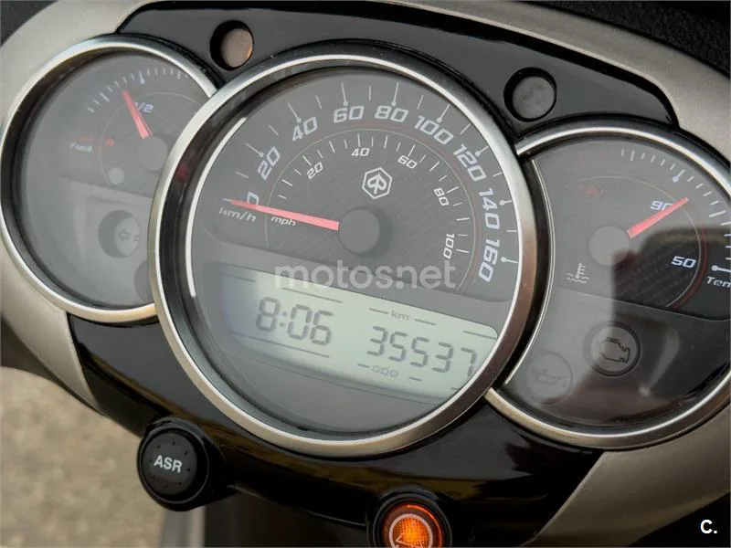 Piaggio Beverly Sport Touring 350 - Vista 3