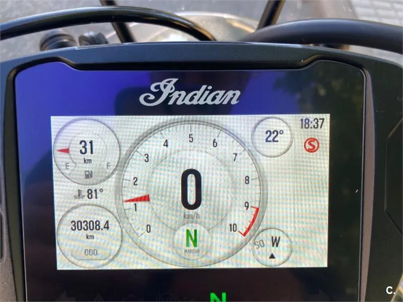 Indian FTR 1200 - Vista 11