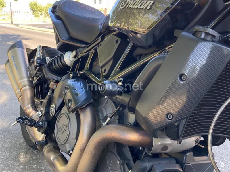 Indian FTR 1200 - Vista 4