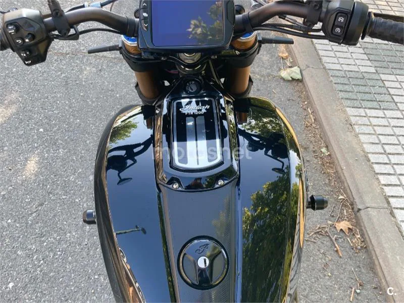 Indian FTR 1200 - Vista 8
