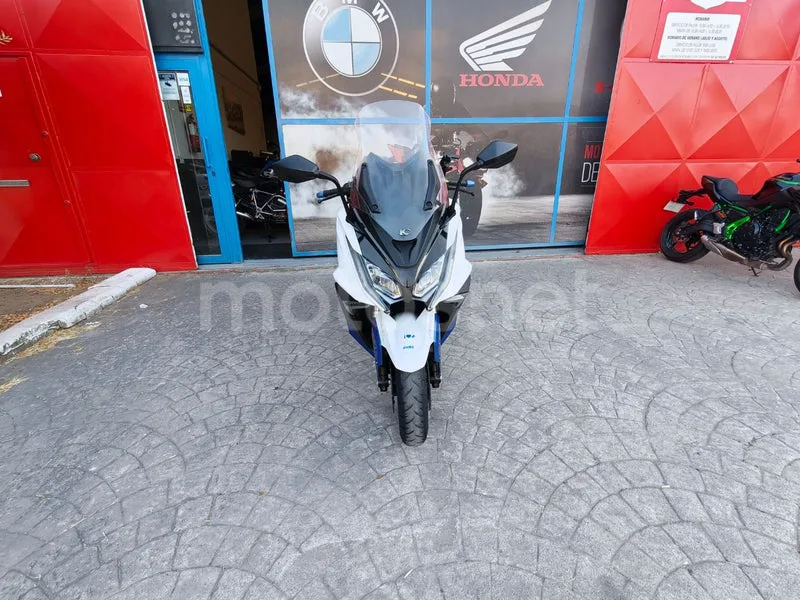 Kymco AK 550 5000 € 2017 Granada - 2