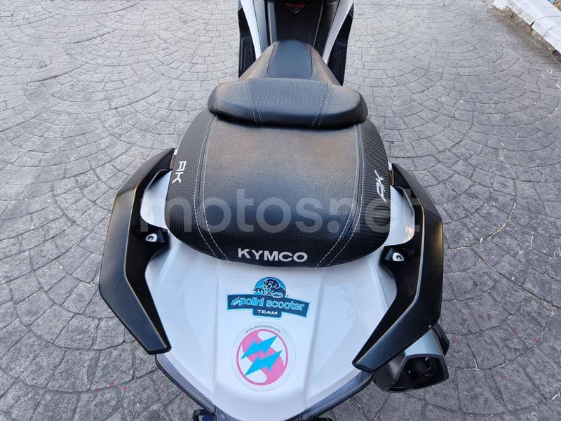 Kymco AK 550 - Vista 10