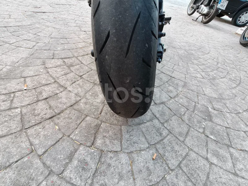 Kawasaki Z650 - Vista 7