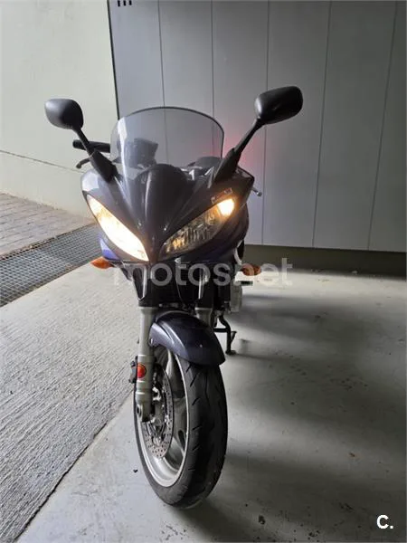 Yamaha FZ6 - Vista 3