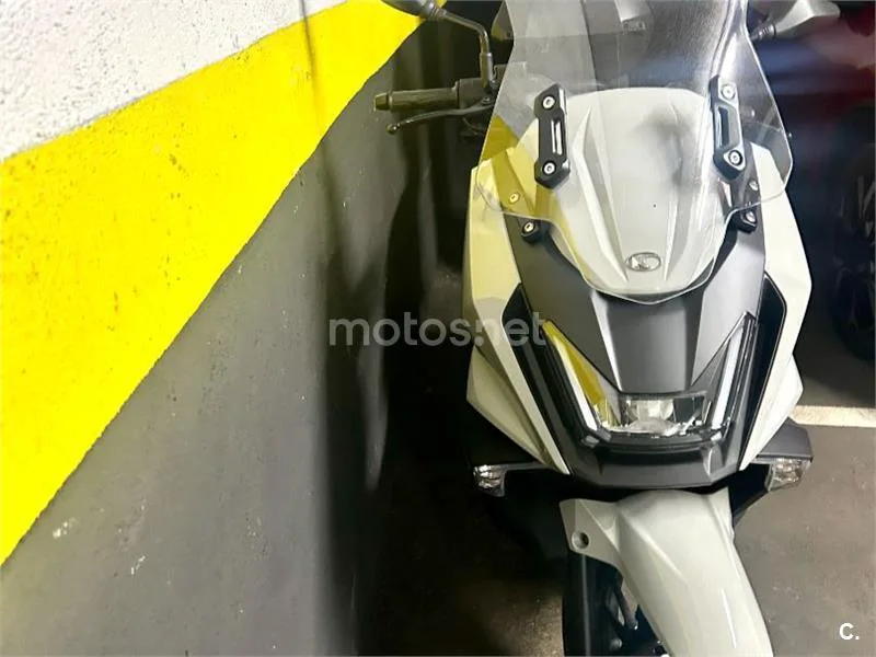 Kymco Sky Town 125 - Vista 3