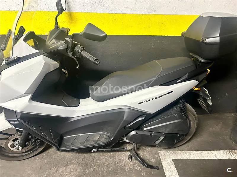 Kymco Sky Town 125 - Vista 5
