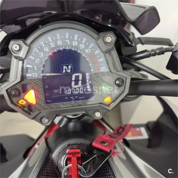 Kawasaki Z900 - Vista 5
