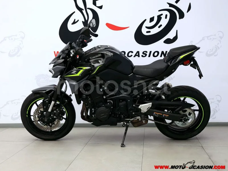 Kawasaki Z900 - Vista 7