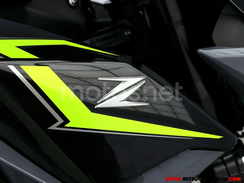 Kawasaki Z900 - Vista 9