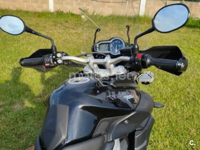 Triumph Tiger 800 XC - Vista 9
