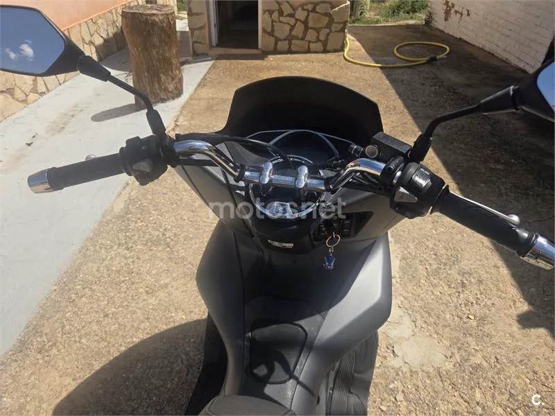 Honda PCX125 - Vista 5