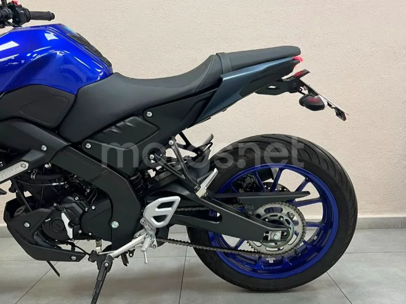 Yamaha MT-125 - Vista 13