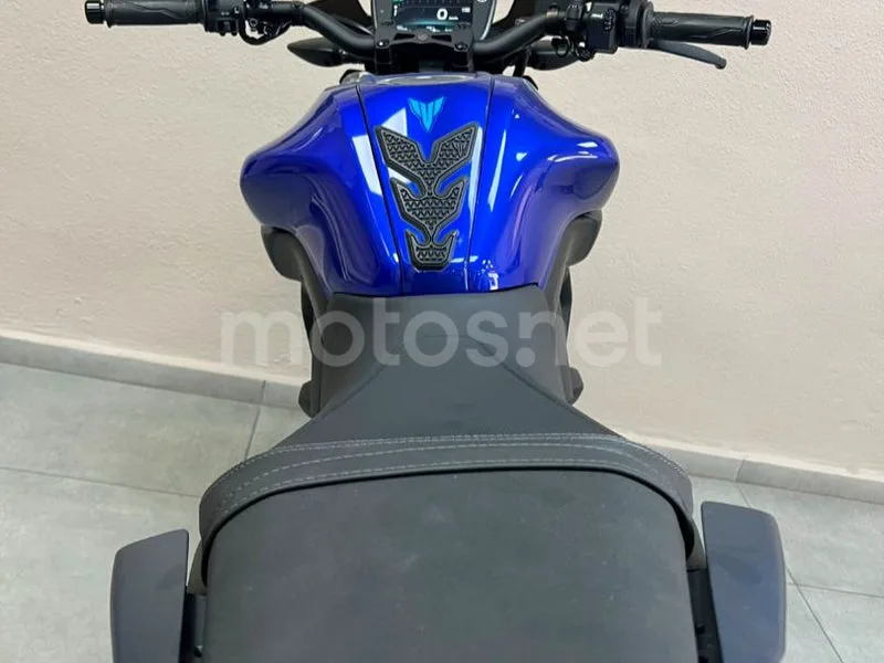 Yamaha MT-125 - Vista 7