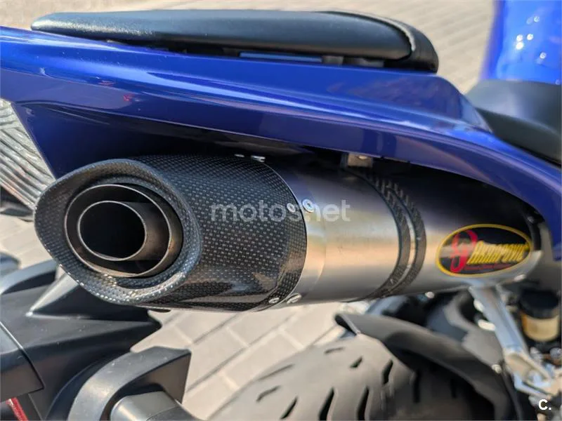 Yamaha YZF-R1 - Vista 18