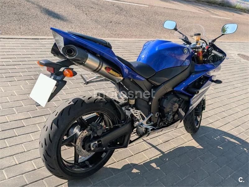 Yamaha YZF-R1 - Vista 3