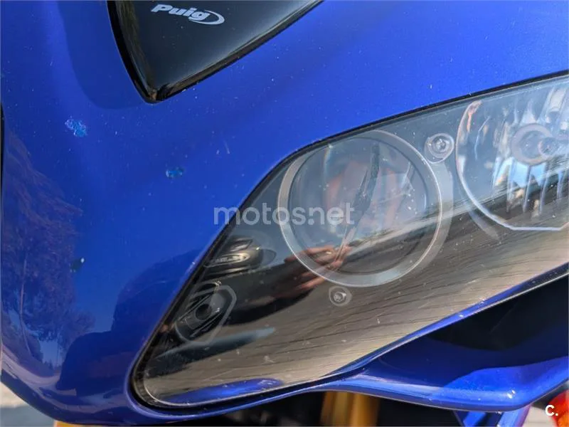 Yamaha YZF-R1 - Vista 10