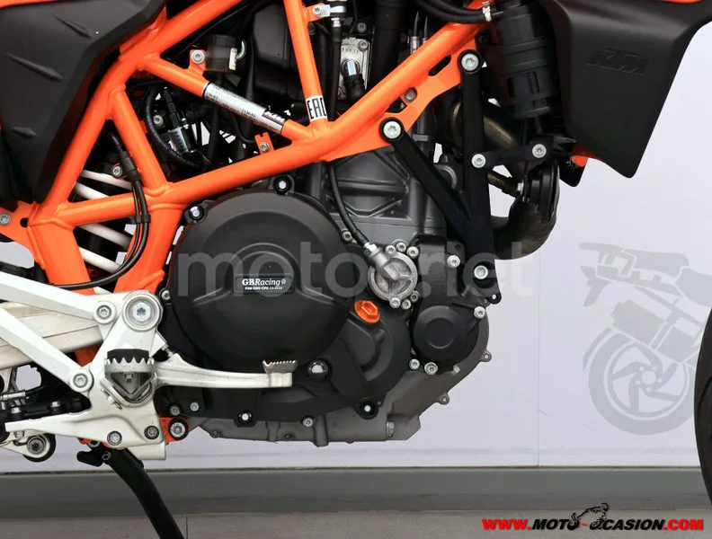 KTM 690 SMC R - Vista 5