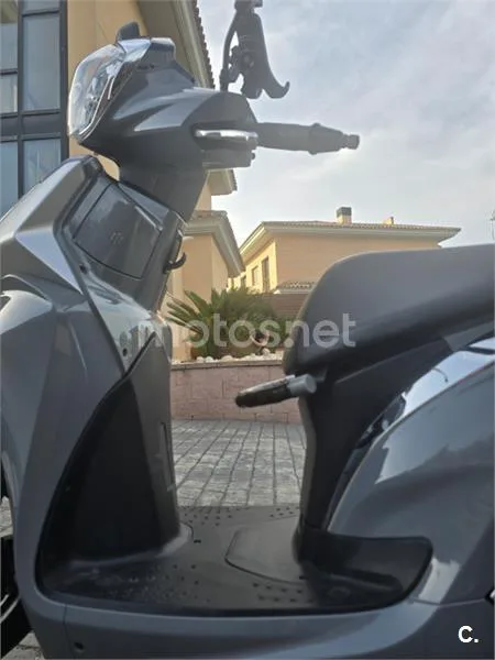 SYM Symphony ST 125 LC - Vista 13