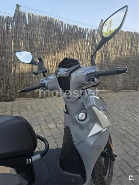 SYM Symphony ST 125 LC - Vista 16