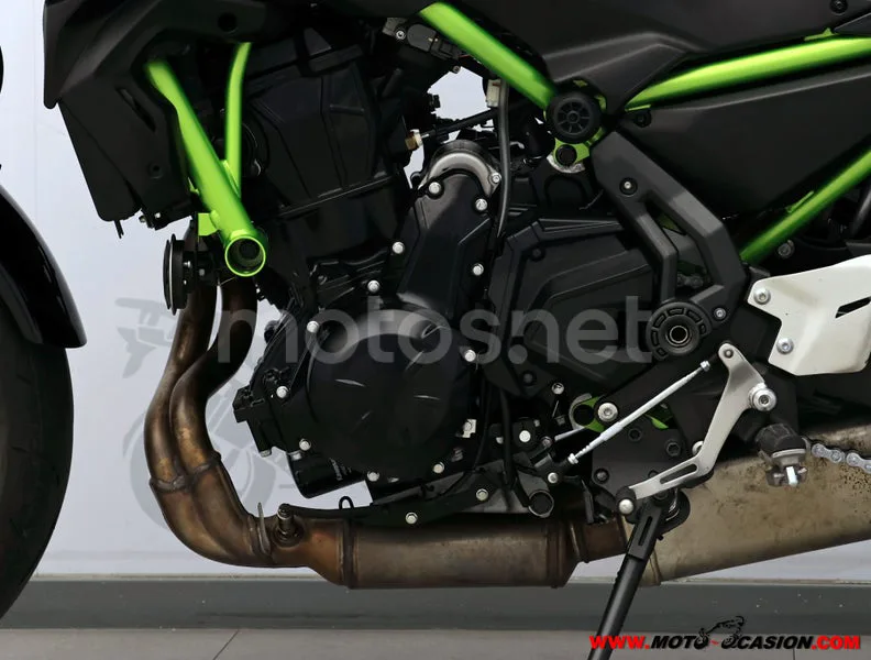 Kawasaki Z650 - Vista 10