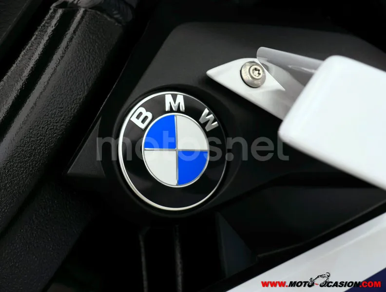 BMW M 1000 R - Vista 9
