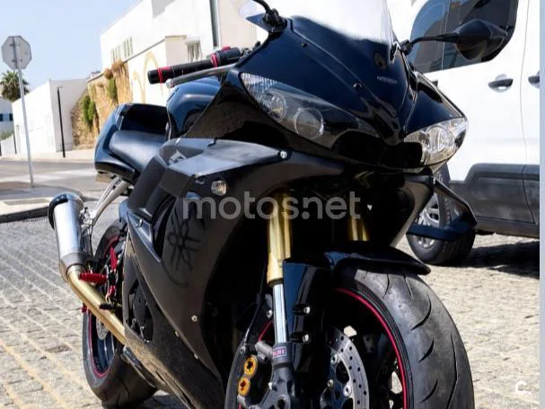 Yamaha YZF-R6 5000 € 2006 Sevilla - 1