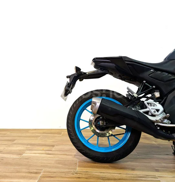Yamaha MT-125 - Vista 3