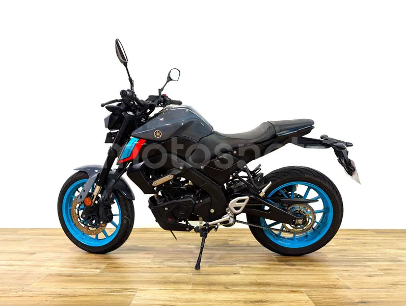 Yamaha MT-125 - Vista 5