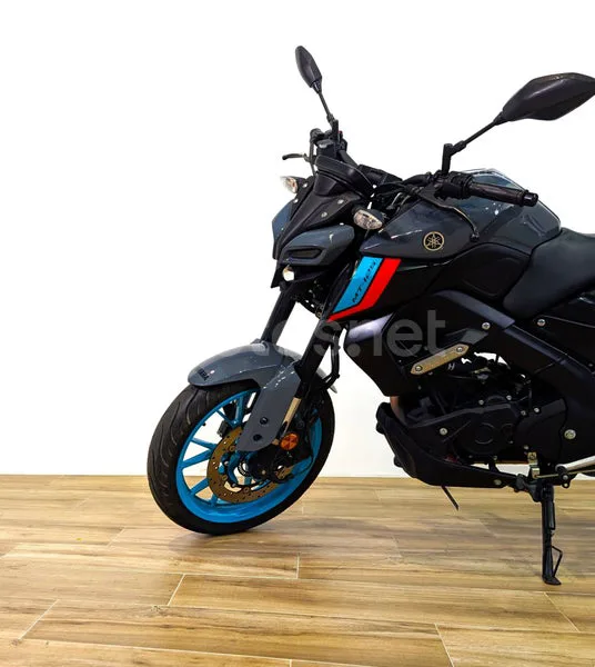 Yamaha MT-125 - Vista 8