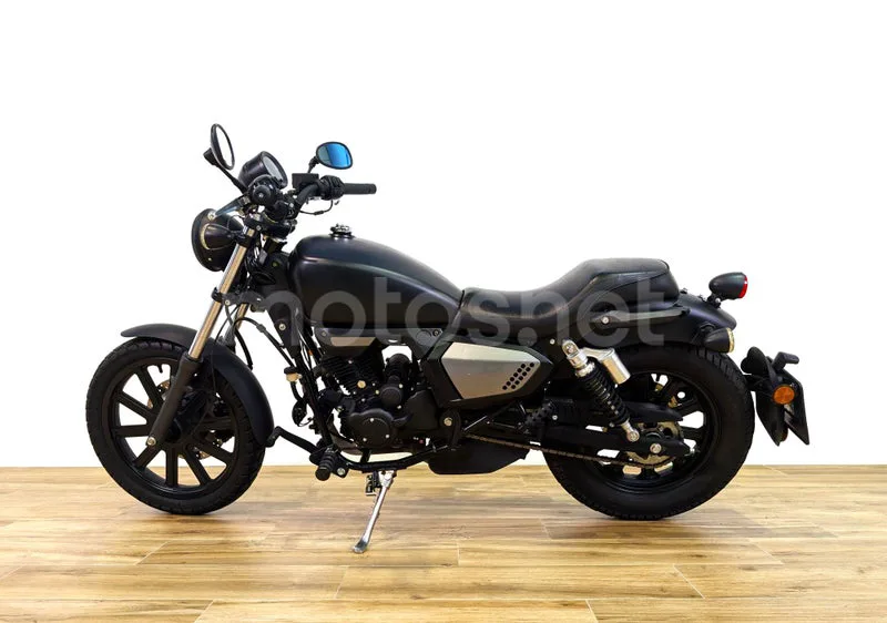 Keeway K-Light 125 - Vista 5