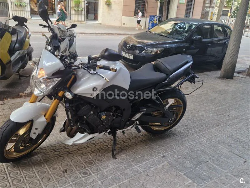 Yamaha Fazer 8 - Vista 3