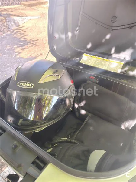 Suzuki V-Strom 650XT - Vista 13