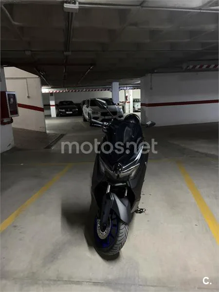 Yamaha NMAX - Vista 4
