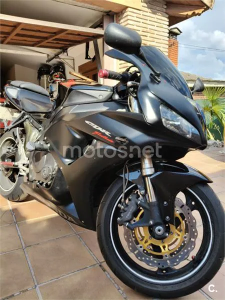 Honda CBR1000RR Fireblade 5900 € 2006 Madrid - 2