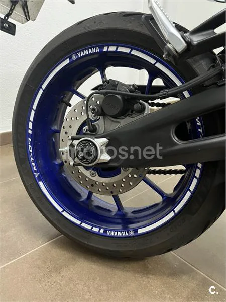 Yamaha MT-07 - Vista 9