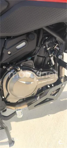 QJ Motor SRT 600 SX - Vista 10