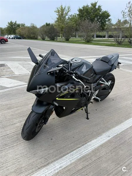 Honda CBR650R E-Clutch 10.500 € 2026 Zaragoza - 1
