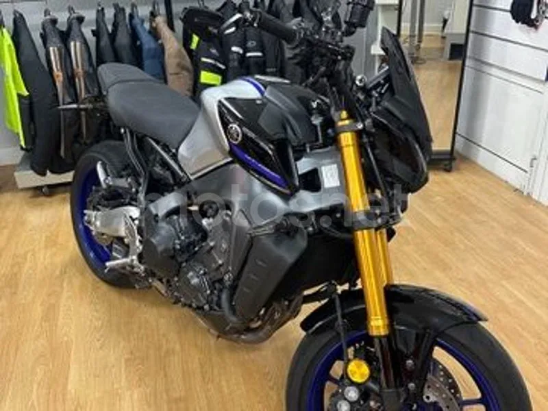 Yamaha MT-09 - Vista 5