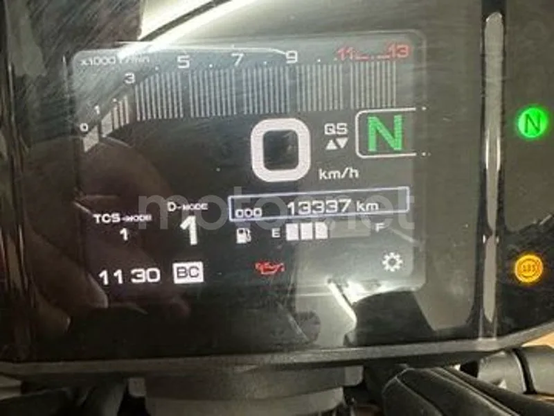 Yamaha MT-09 - Vista 9