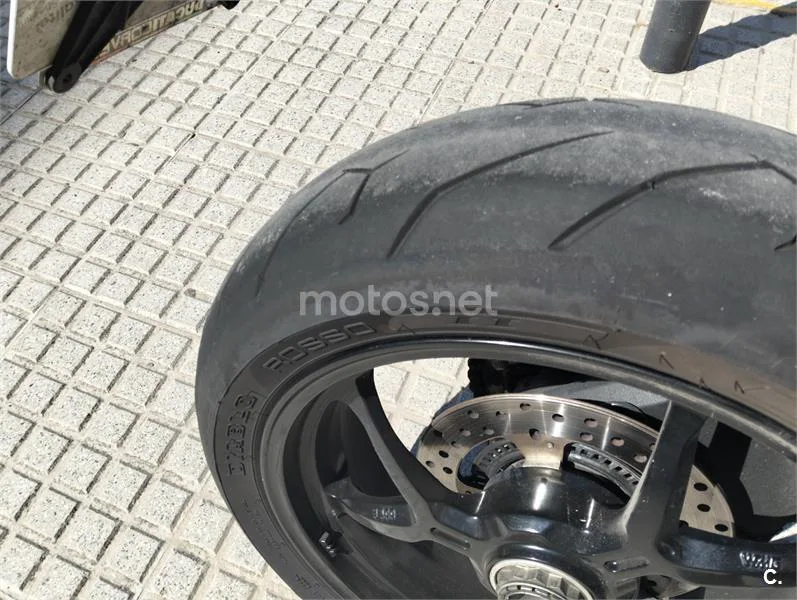 Ducati SuperSport - Vista 7