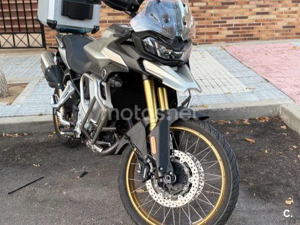 Voge 900DSX - Vista 3
