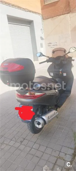 Suzuki Burgman 200 1650 € 2012 Valencia - 1