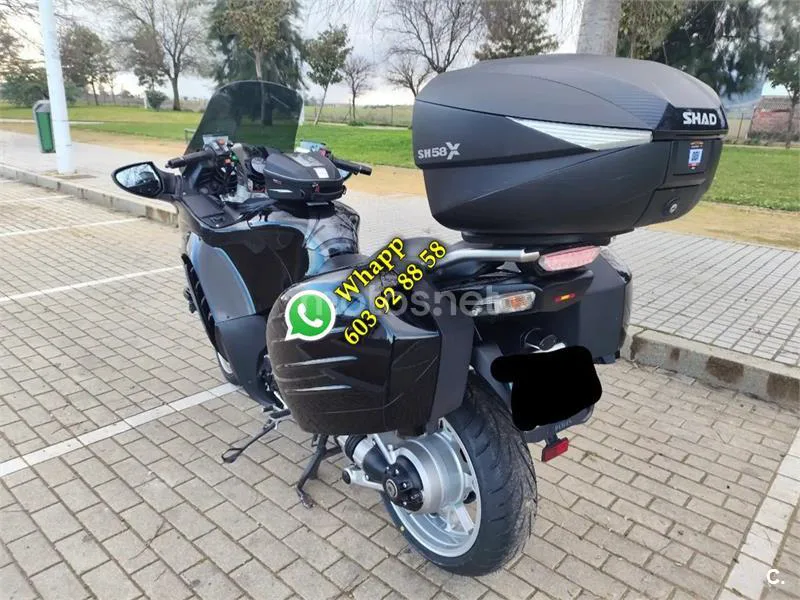 Kawasaki 1400GTR - Vista 3
