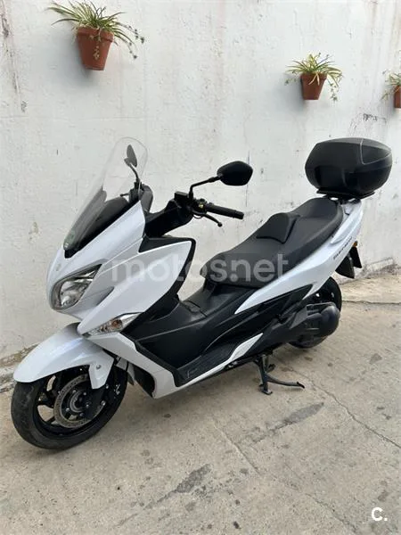 Suzuki Burgman 400 3900 € 2019 Cádiz - 2