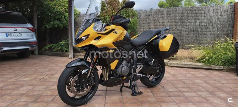 Triumph Tiger Sport 800 - Vista 13
