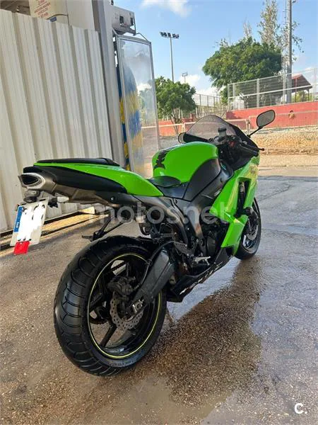 Kawasaki Z900 - Vista 5