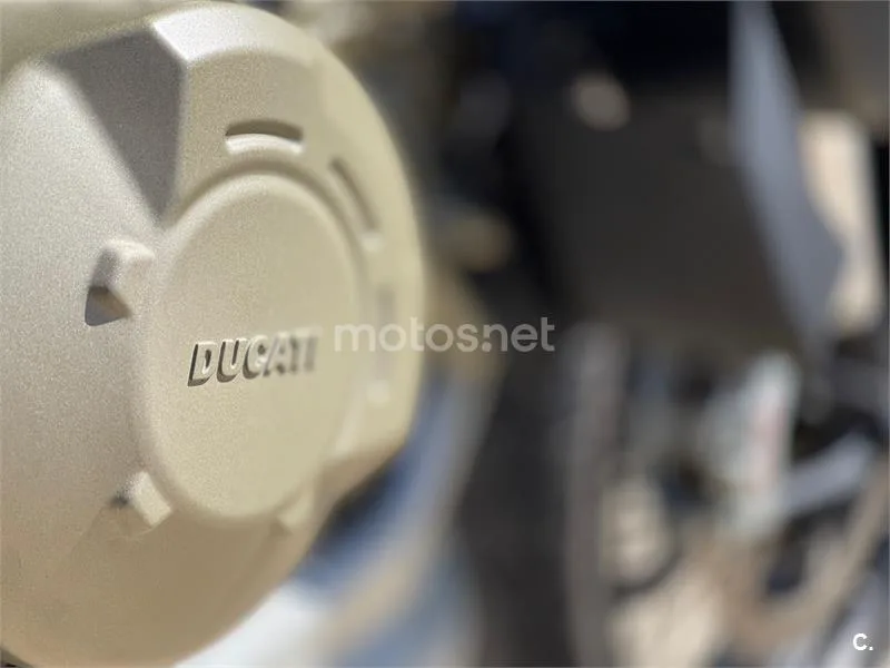 Ducati Multistrada V4 - Vista 21