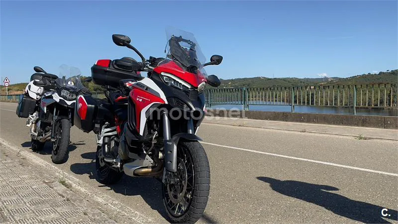 Ducati Multistrada V4 - Vista 5