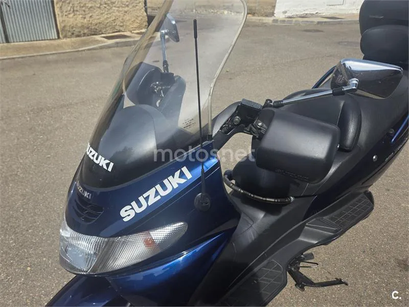 Suzuki Burgman 400 - Vista 4