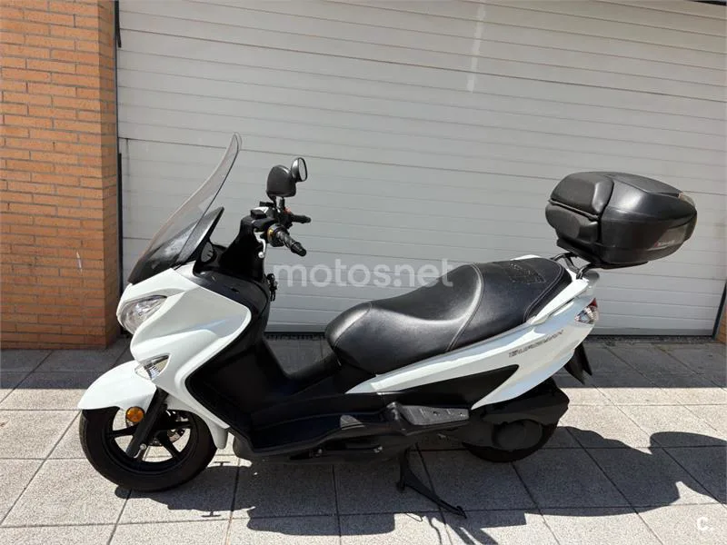 Suzuki Burgman 125 2490 € 2020 Madrid - 1